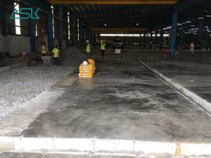 Lấp hố móng máy, đổ bê tông mương cáp điện và bê tông nền nhà xưởng WERNER D27 KCN VSIP 2A